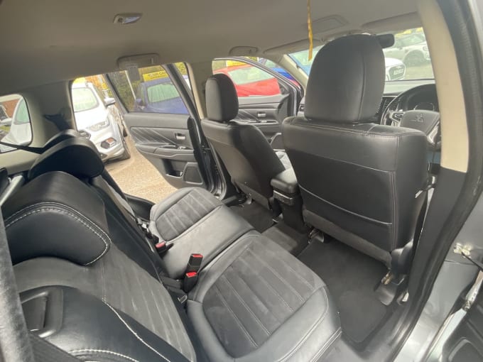 2025 Mitsubishi Outlander