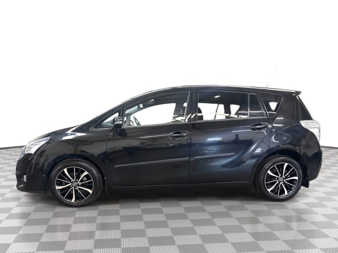 2025 Toyota Verso