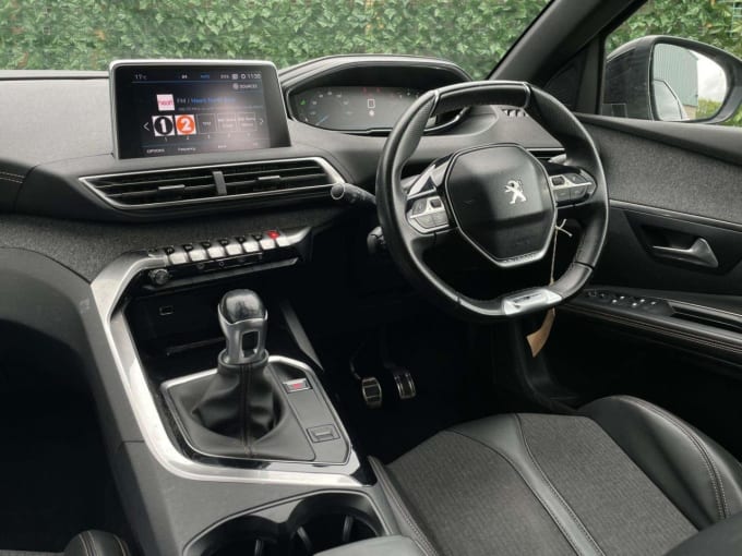 2025 Peugeot 5008