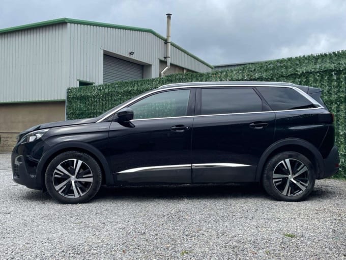 2025 Peugeot 5008