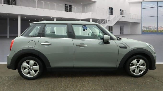 2025 Mini Hatch