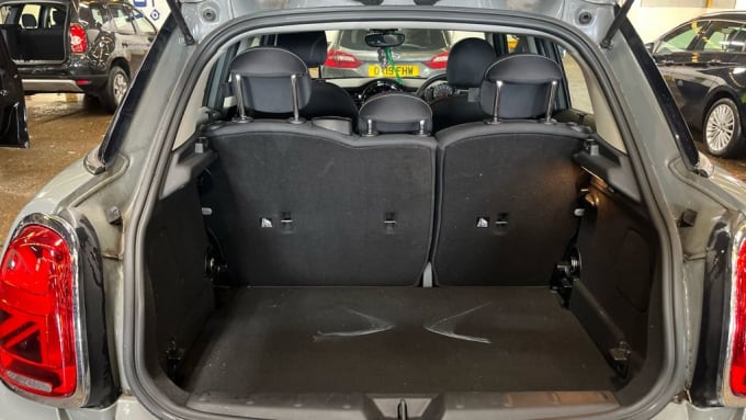 2025 Mini Hatch