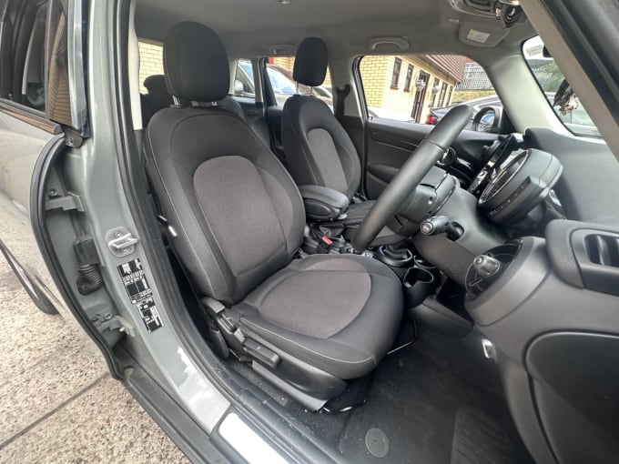 2025 Mini Hatch