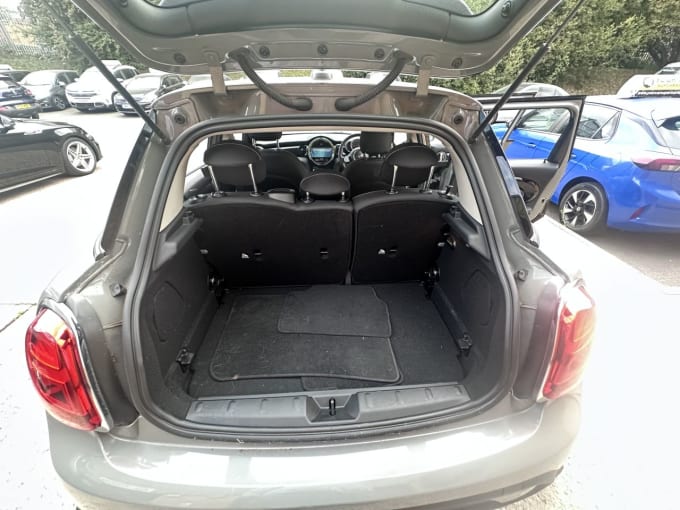 2025 Mini Hatch