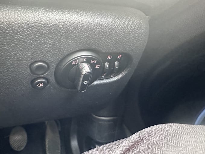 2025 Mini Hatch