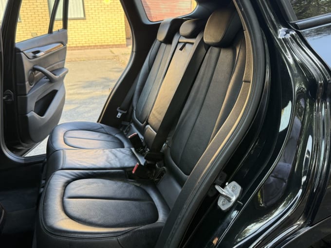 2025 BMW X1