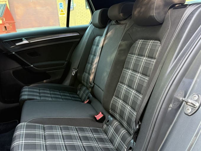 2025 Volkswagen Golf
