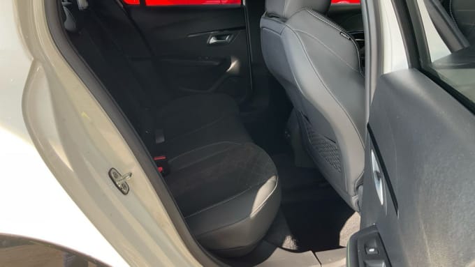 2025 Peugeot 208