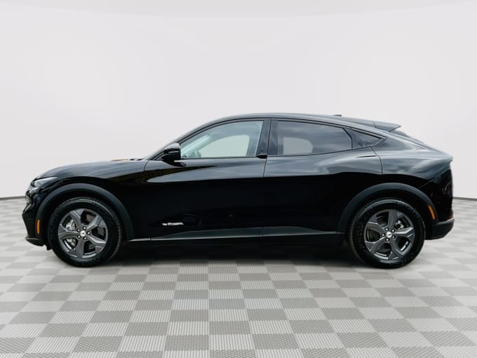 2025 Ford Mustang Mach-e