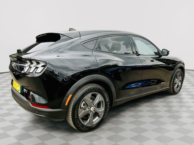 2025 Ford Mustang Mach-e