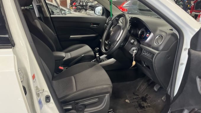 2025 Suzuki Vitara