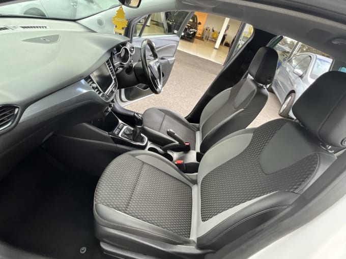 2025 Vauxhall Crossland X