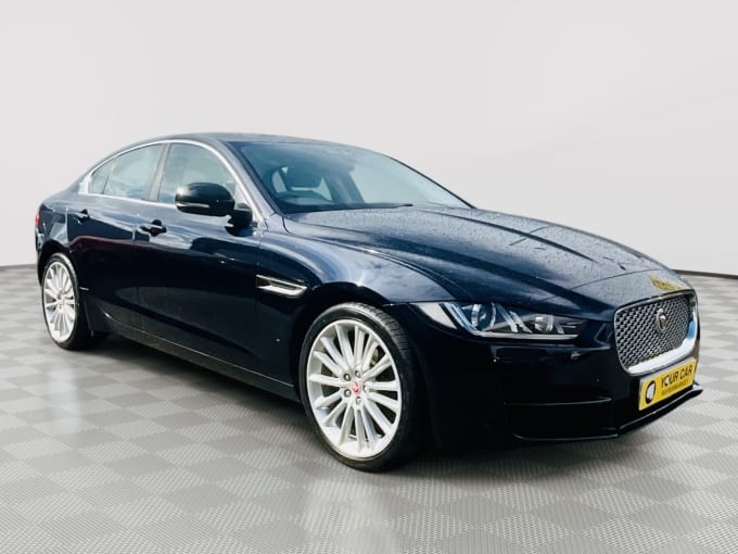 2025 Jaguar Xe