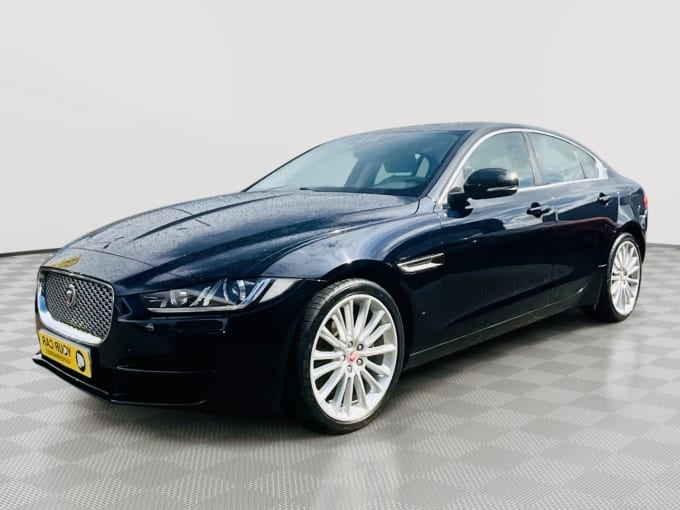 2025 Jaguar Xe
