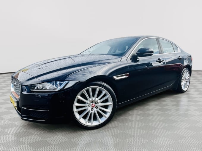 2025 Jaguar Xe