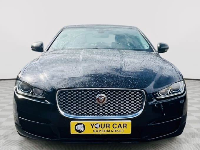 2025 Jaguar Xe