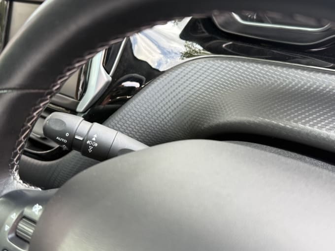 2025 Peugeot 2008