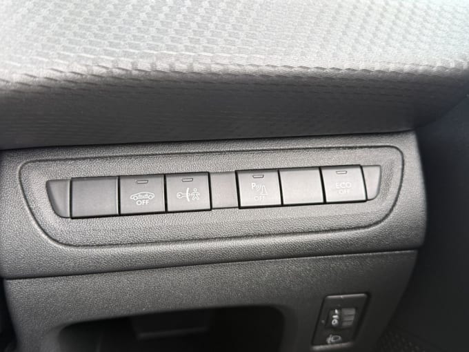 2025 Peugeot 2008