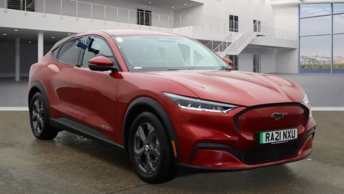 2025 Ford Mustang Mach-e