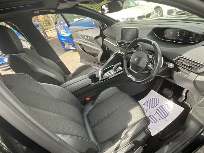2025 Peugeot 3008