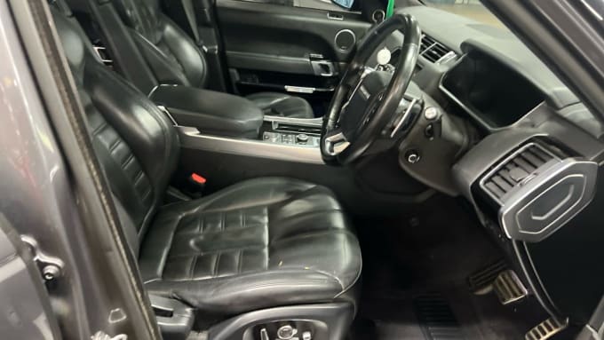2025 Land Rover Range Rover Sport