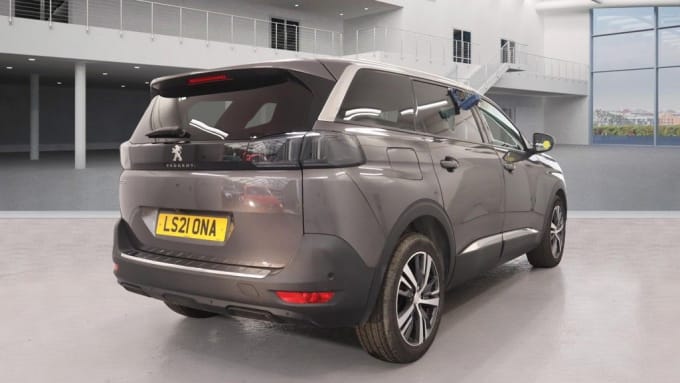 2025 Peugeot 5008