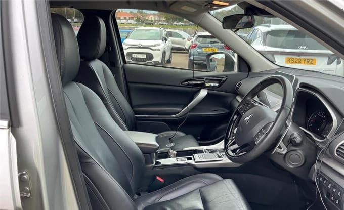 2025 Mitsubishi Eclipse Cross