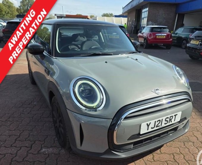 2021 Mini Hatch