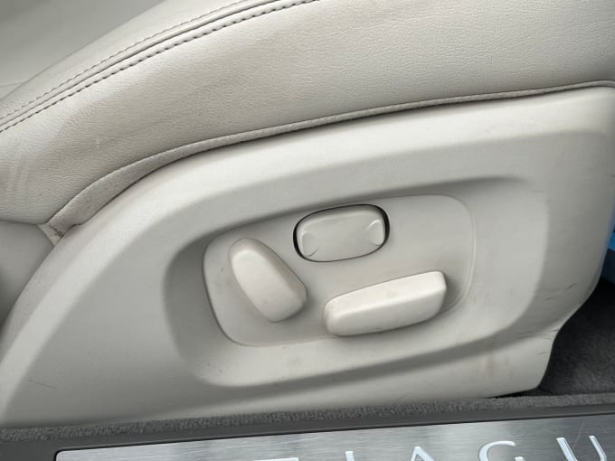 2013 Jaguar Xf