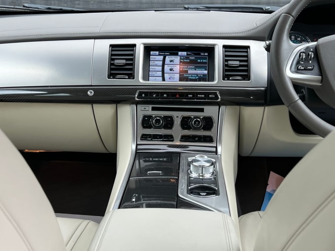 2013 Jaguar Xf