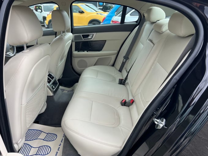 2013 Jaguar Xf