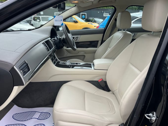 2013 Jaguar Xf