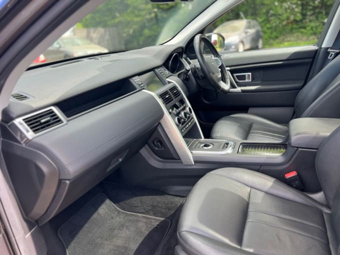 2025 Land Rover Discovery Sport