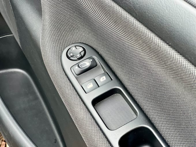 2025 Peugeot 207