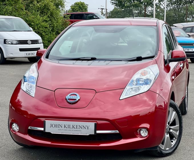 2025 Nissan Leaf