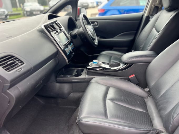 2025 Nissan Leaf