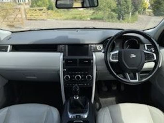 2025 Land Rover Discovery Sport