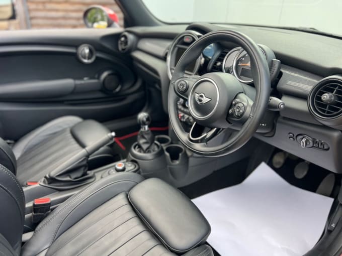 2025 Mini Convertible