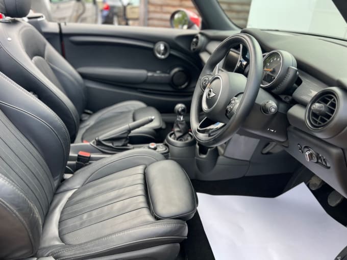 2025 Mini Convertible