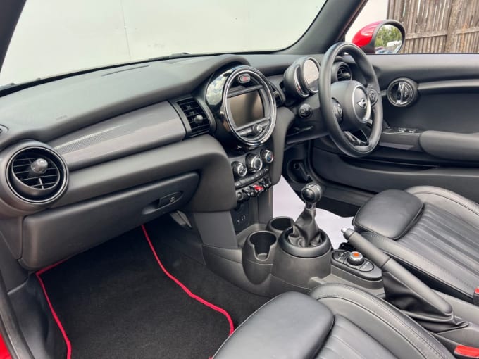 2025 Mini Convertible
