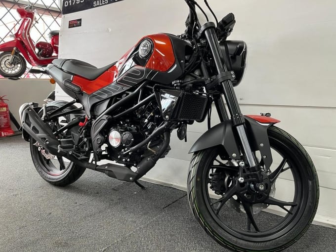 2025 Benelli Leoncino