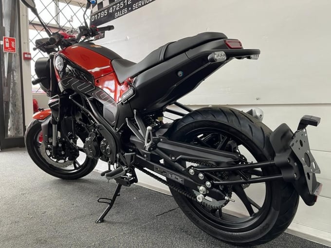 2025 Benelli Leoncino