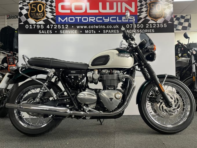 2025 Triumph Bonneville T120