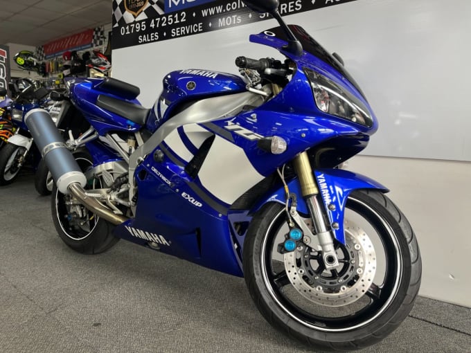 2002 Yamaha R1