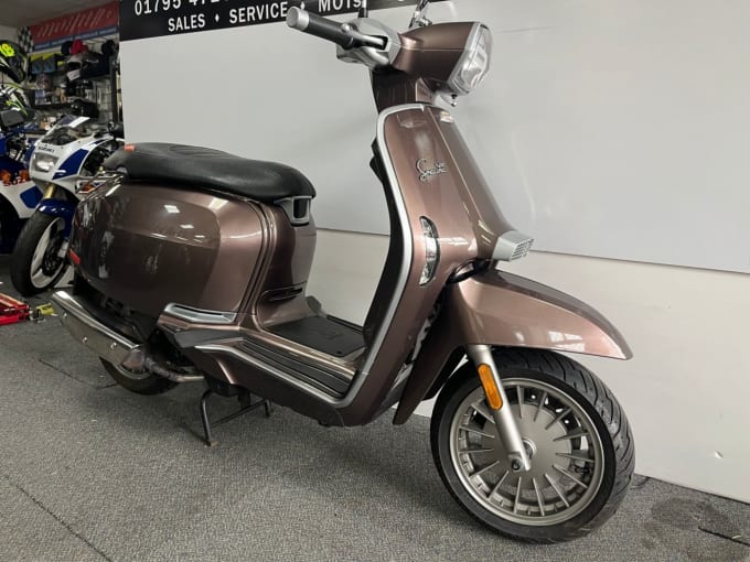 2025 Lambretta V-125