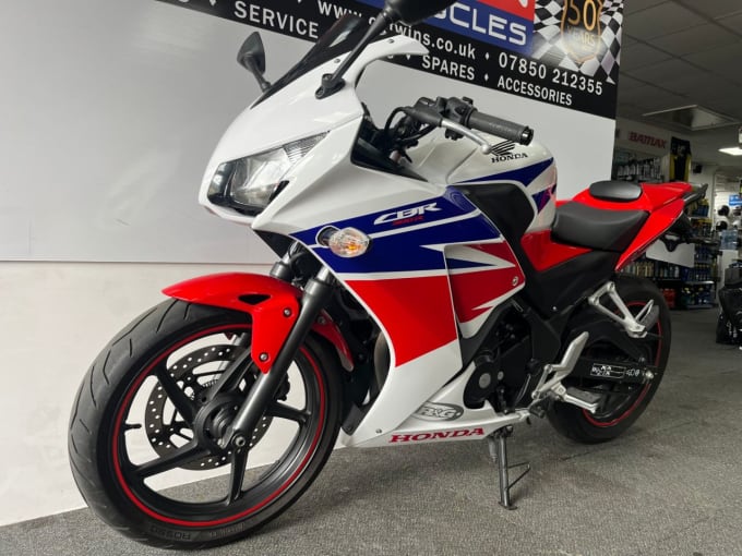 2025 Honda Cbr300