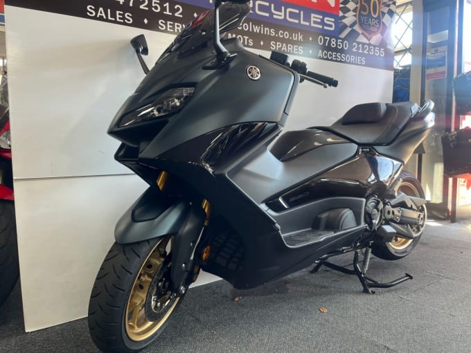 2024 Yamaha Tmax