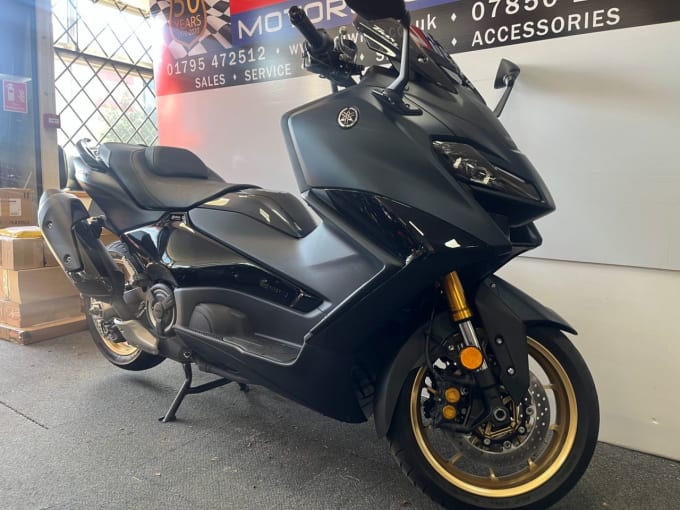 2024 Yamaha Tmax