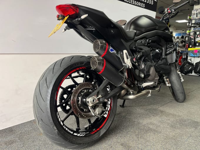 2025 Ducati Monster 937