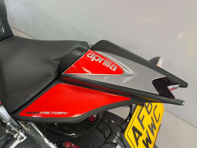 2025 Aprilia Tuono 1100 V4